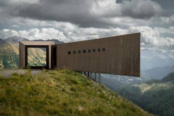 "Binoculars" on the way up the Timmelsjoch