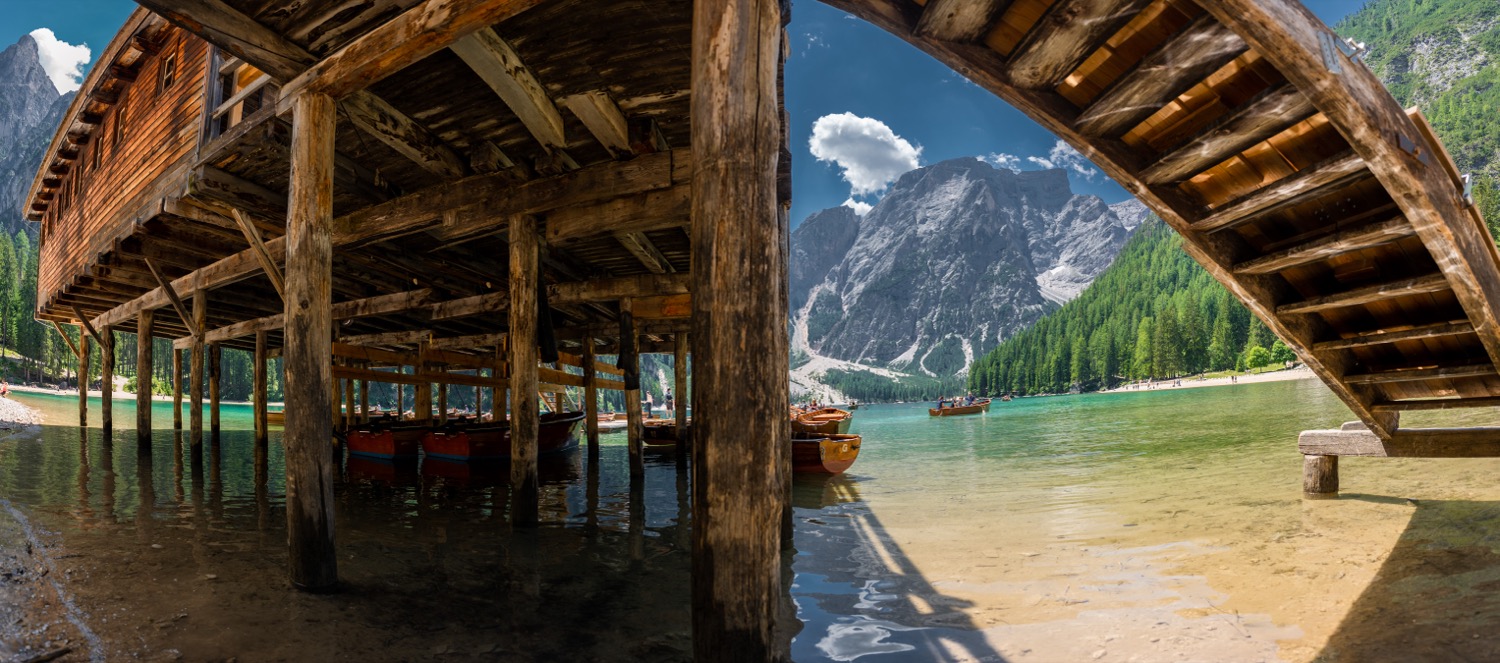 Pragser Wildsee boat house
