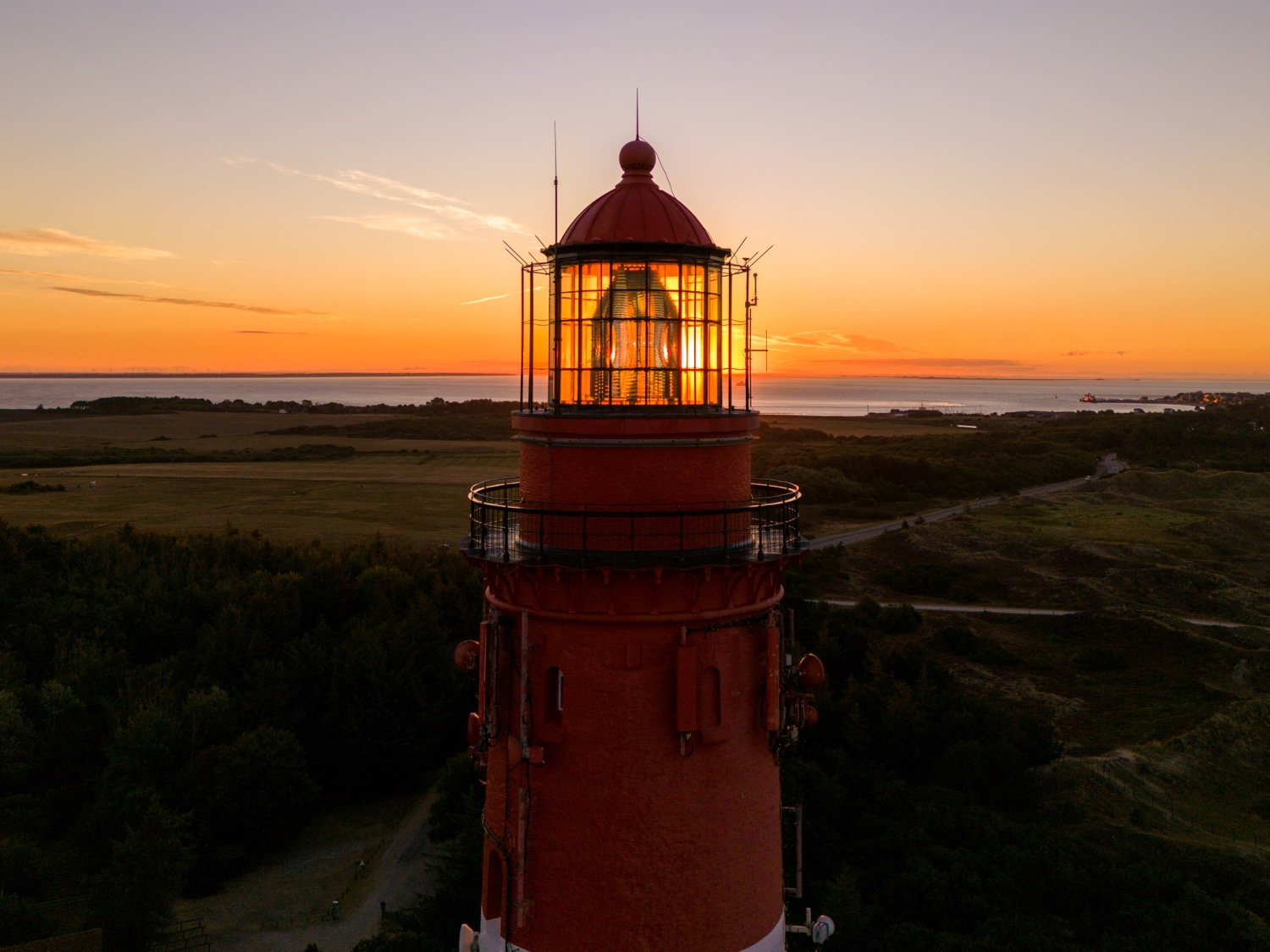 Good Morning Lighthouse | 1/40s * f1.7 * ISO 100 * 7mm - 6.7 mm f/1.7 - DJI Mini 3 pro Good Morning Lighthouse