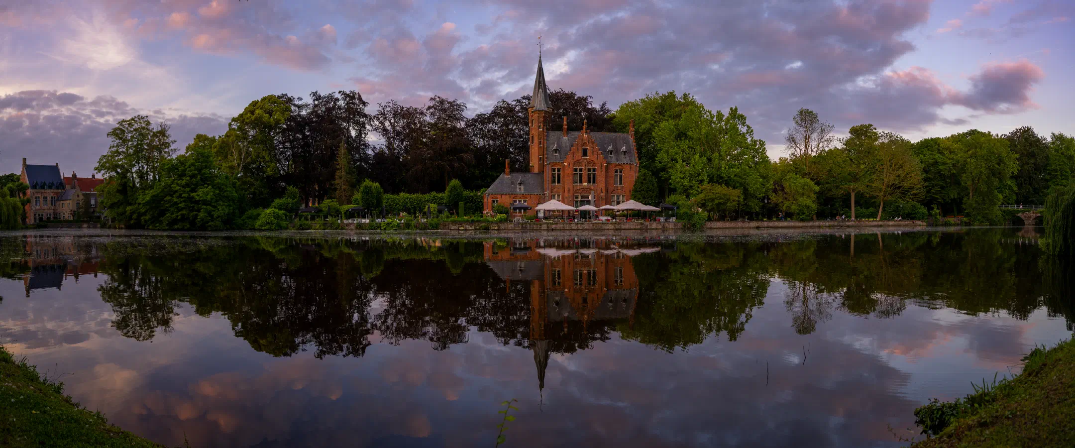 Kasteel Minnewater, Brugge | 1/125s * f1.8 * ISO 125 * 14mm - FE 14mm F1.8 GM - Sony α7R V Kasteel Minnewater, Brugge
