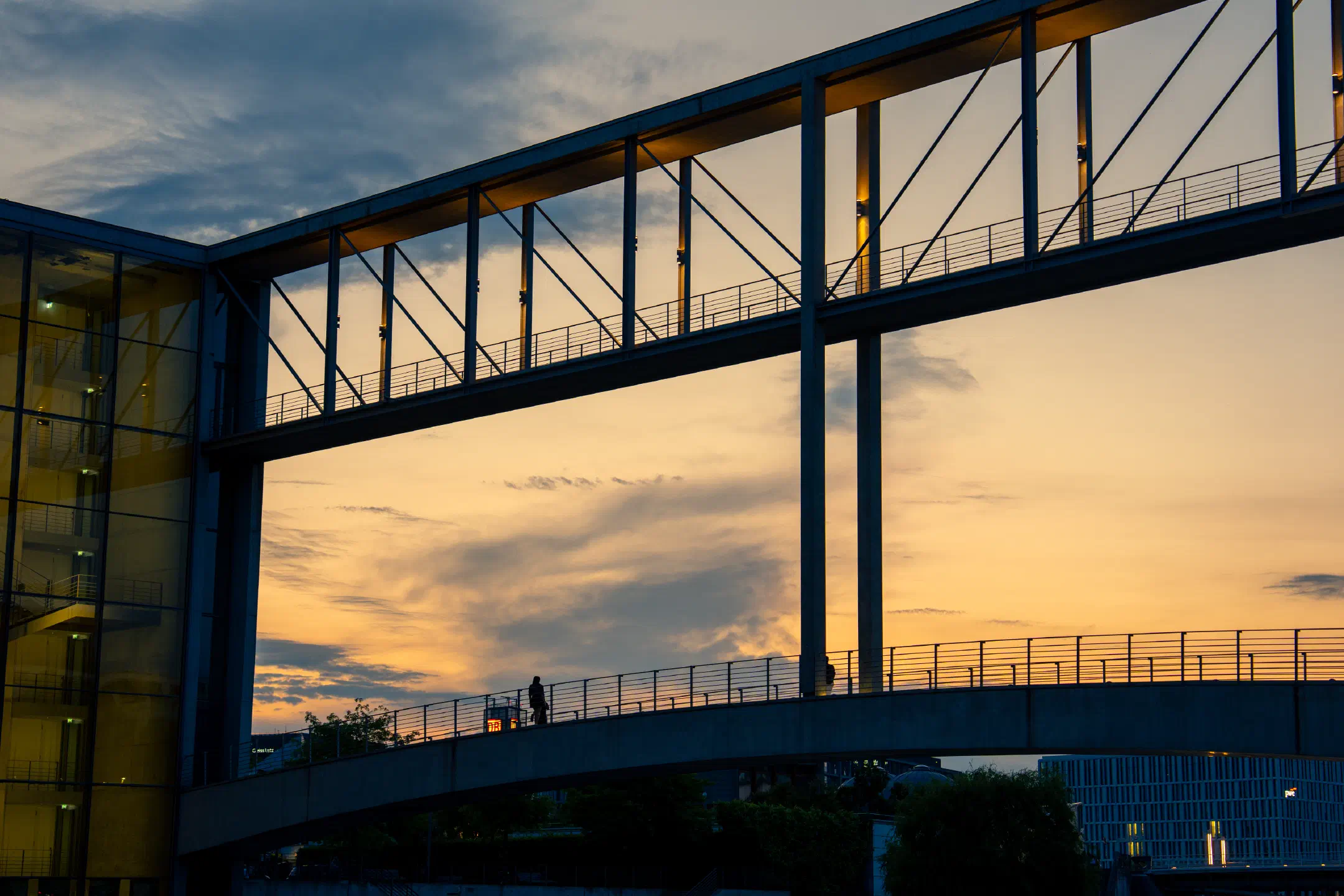 Where the government quarter crosses the Spree in evening light