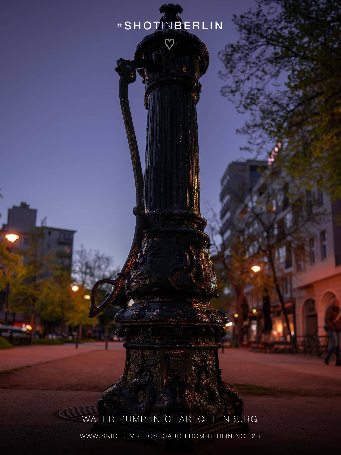 Water pump in Charlottenburg | 1/30s * f1.4 * ISO 250 * 24mm - FE 24mm F1.4 GM - Sony α7 IV Water pump in Charlottenburg