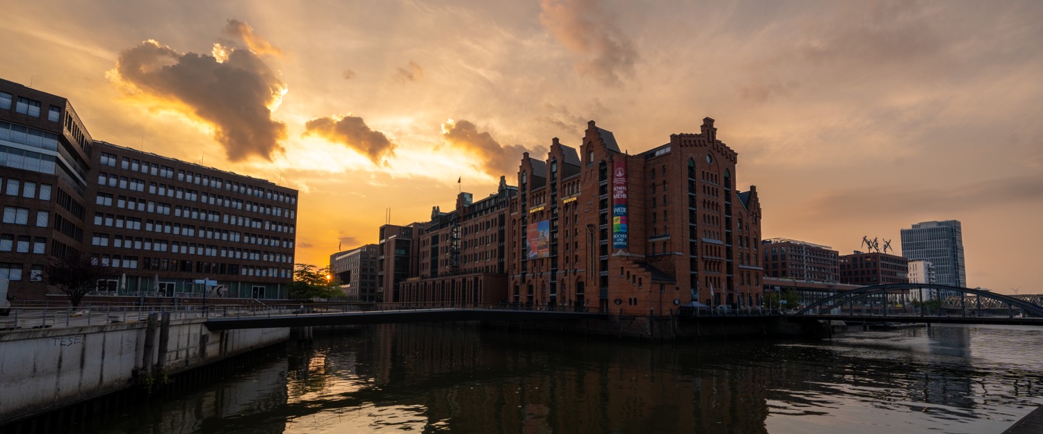 Internationales Maritimes Museum | 1/250s * f8 * ISO 250 * 14mm - FE 14mm F1.8 GM - Sony α7 IV Internationales Maritimes Museum