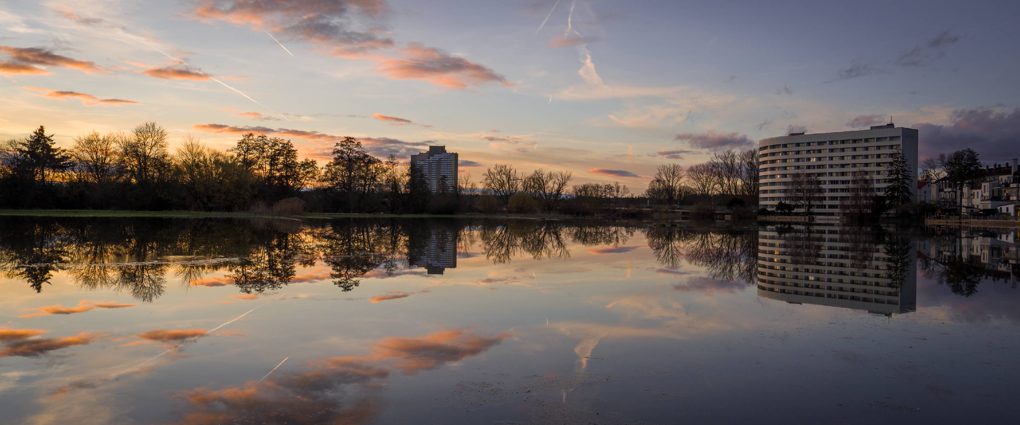 Langer Johann and Banana reflections | 1/125s * f8 * ISO 250 * 26mm - FE 24-70mm F2.8 GM II - ILCE-7M5 Langer Johann and Banana reflections