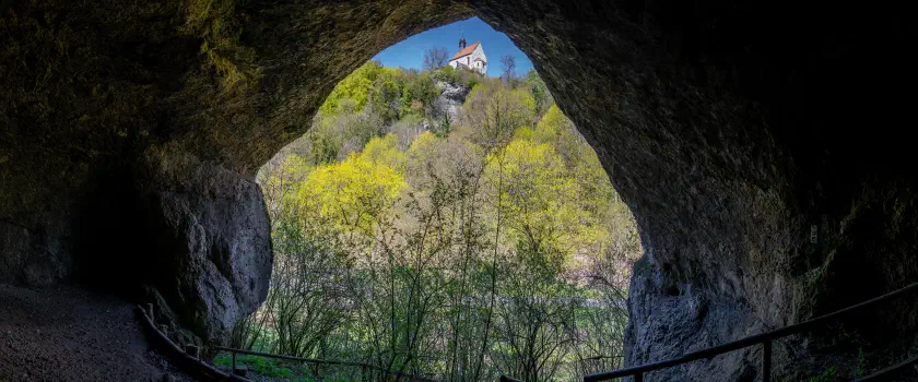 Klaussteinkapelle from Ludwigshöhle